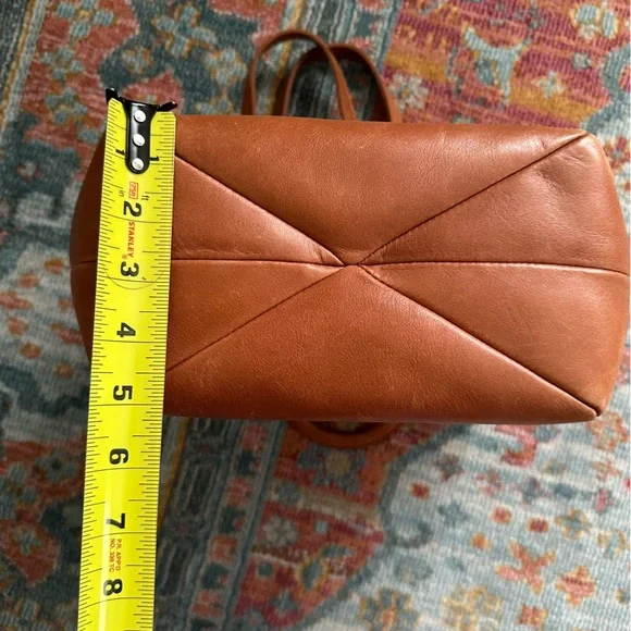 Madewell Cognac Leather Tote with Gold Accent - Picture 9 of 13
